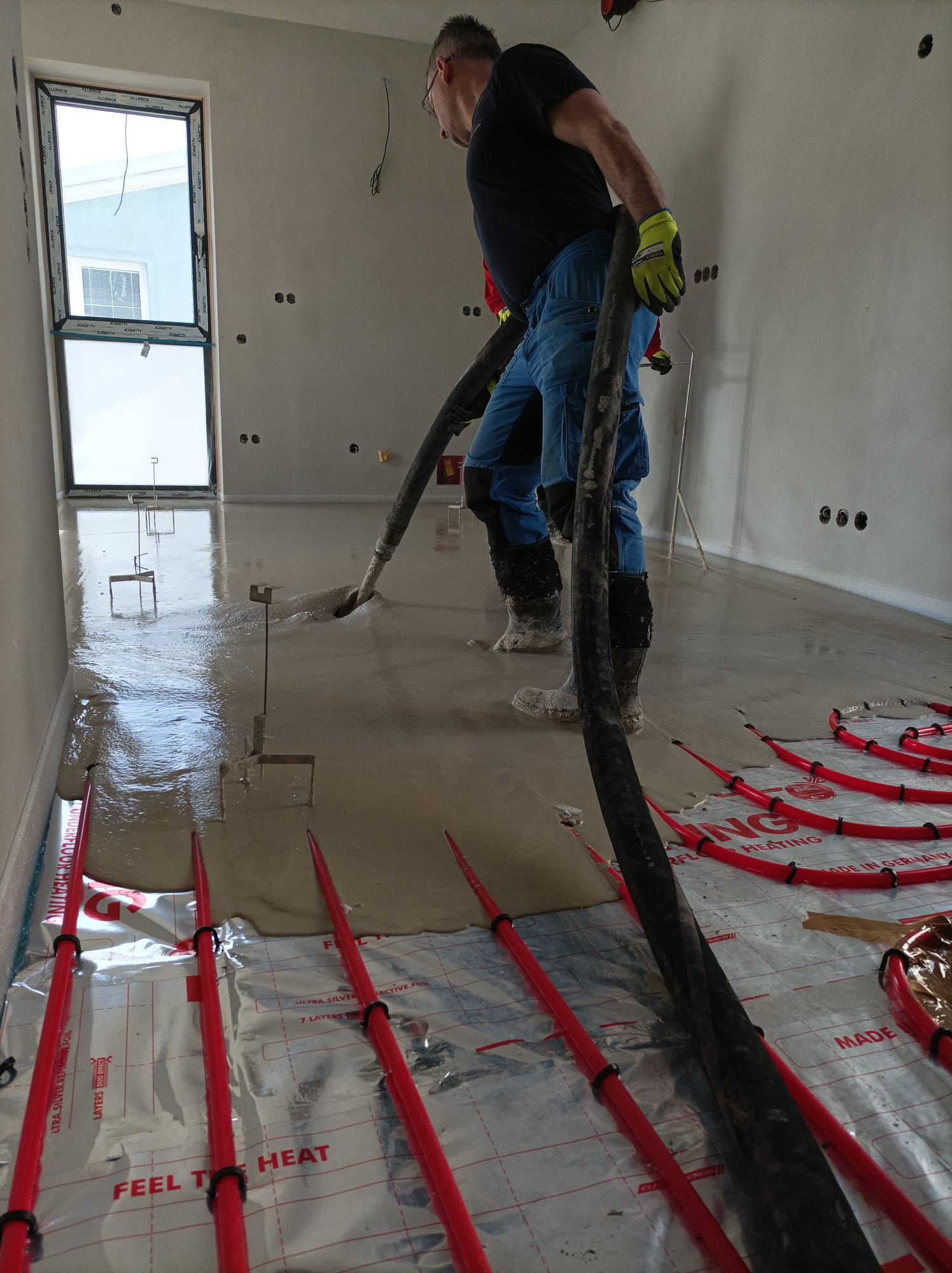 Teplovodni podlahove topeni vytapeni reflexni folie